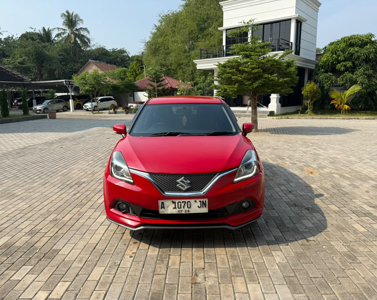 Suzuki Baleno Hatchback AT