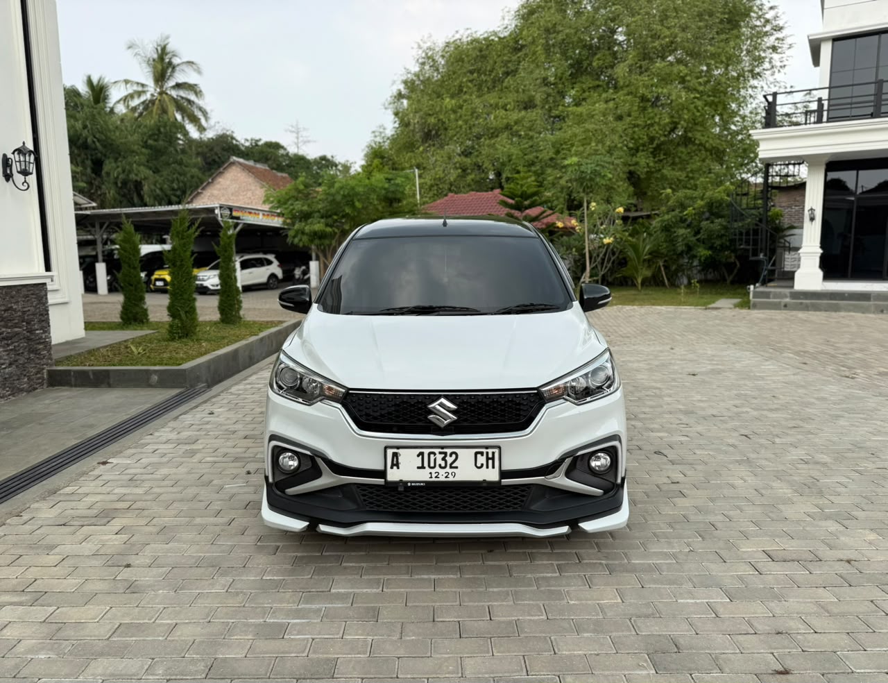 Suzuki Ertiga Hybrid AT